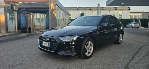 Audi A4 35 TDI/163 CV S tronic line edition Iva esposta